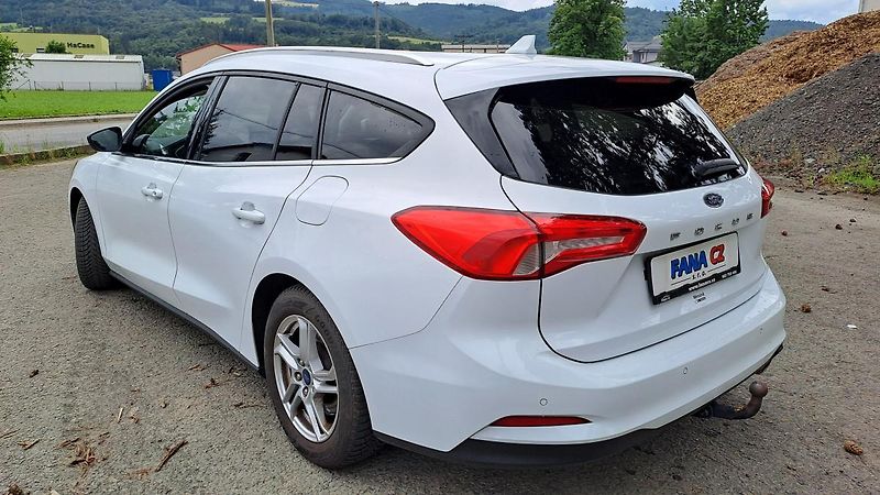 Ford Focus 1.5 TDCI Business NAVI - fotka 5 z 32
