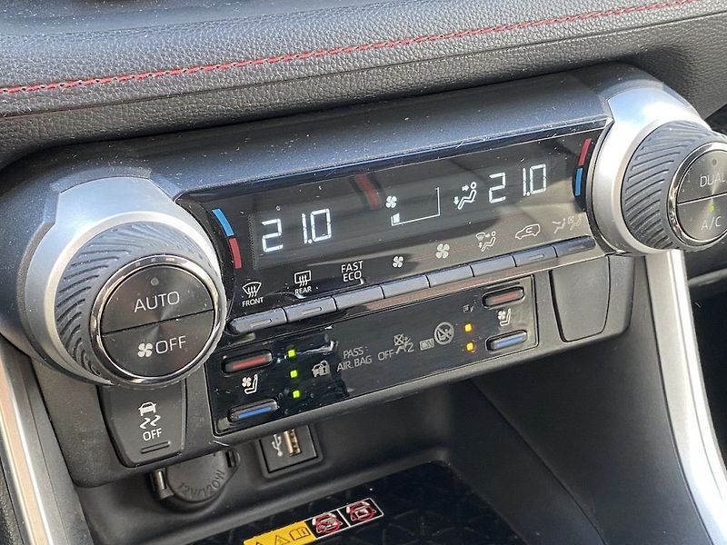 Toyota RAV4 2.5Plug-in, ČR, Executive, 4x4 - fotka 14 z 21