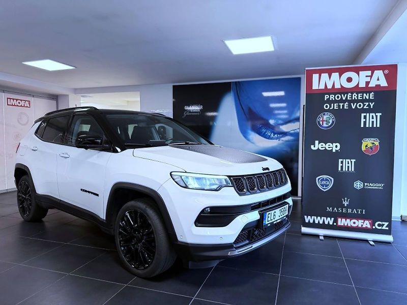 Jeep Compass (2023) 1,3 T PHEV Plug In 240k AT 4xE - fotografie inzerátu