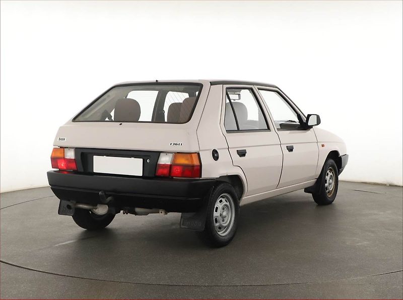 Škoda Favorit (1990) 1.3 136 , Serv.kniha - fotka 5 z 14