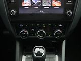 Škoda Octavia 1,5 TSI 110kW DSG Style LED - náhled 19