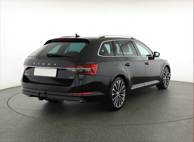 Škoda Superb (2020) Laurin&Klement 2.0 TDI, 4X4 - fotka 5 z 19