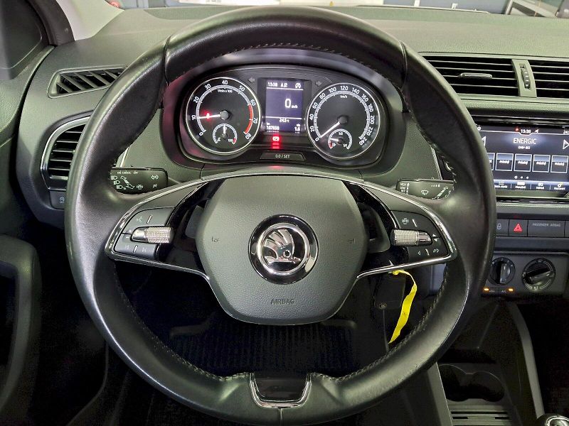 Škoda Fabia (2022) Combi Ambition Plus 1,0TSi 70k - fotka 15 z 32