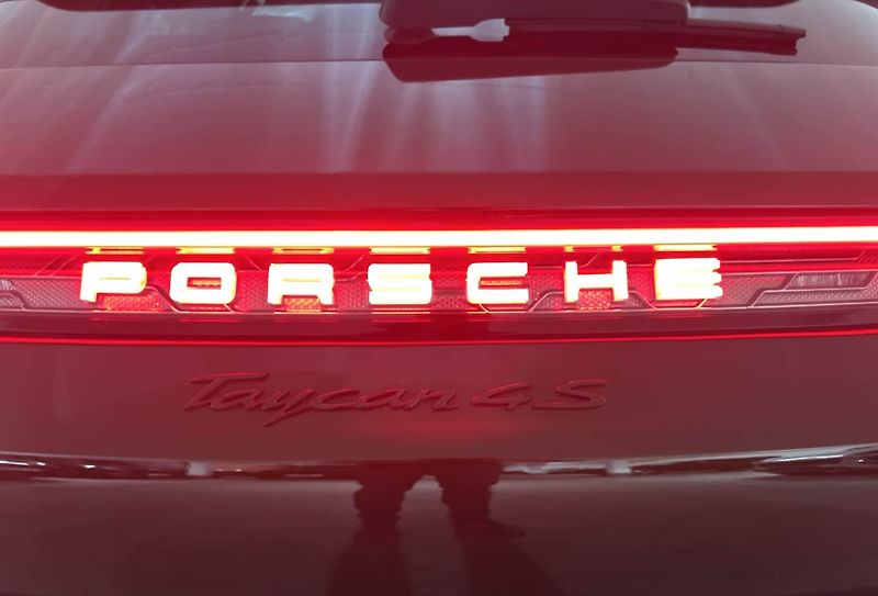 Porsche Taycan 4S Sport Turismo HuD 360 BOSE - fotka 10 z 16