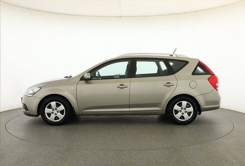 Kia Ceed (2012) 1.4 CVVT - fotka 3 z 14
