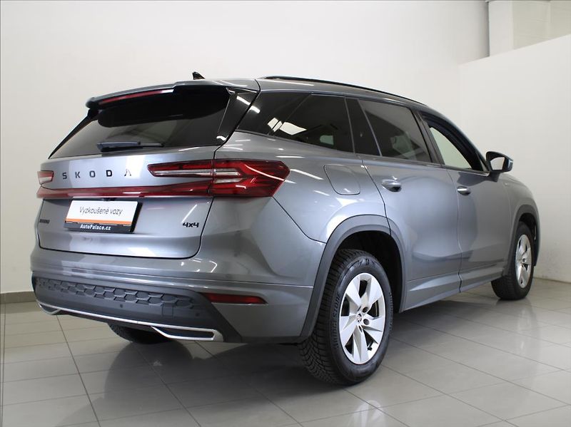 Škoda Kodiaq 2,0 TDi 4x4 Sportline 2xSady K - fotka 3 z 26
