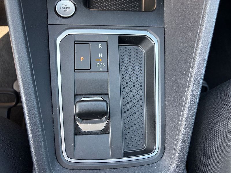 Ford Tourneo Connect L1 TITANIUM CZ ZÁRUKA od - fotka 14 z 19