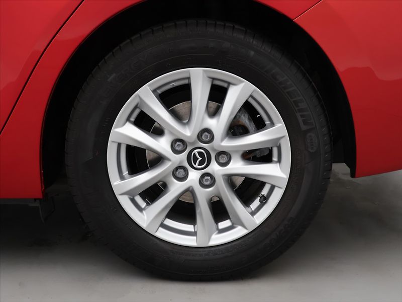 Mazda 3 2,0 G120 Automat Attraction - fotka 30 z 32