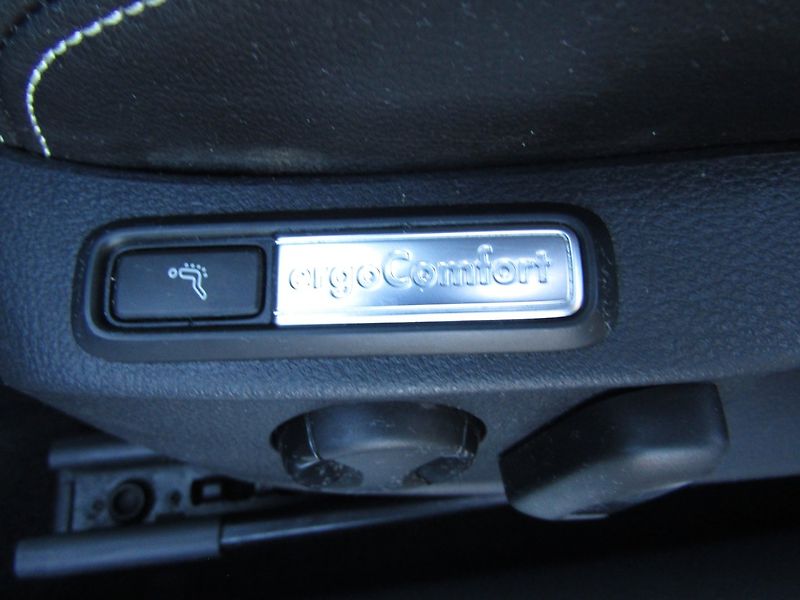 Volkswagen Passat (2022) 2.0 TDI DSG 147kW  MATRIX - fotka 22 z 41