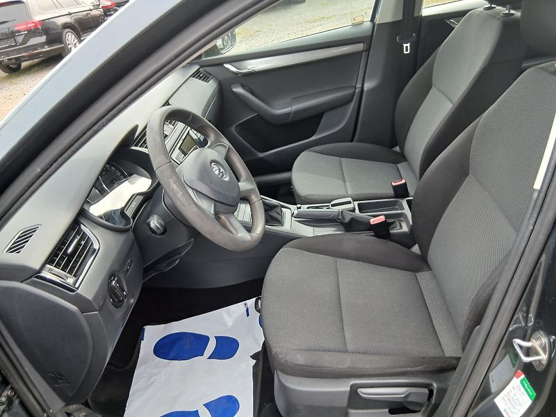 Škoda Octavia 1.2 TSI, 99tis km najeto - fotka 18 z 32