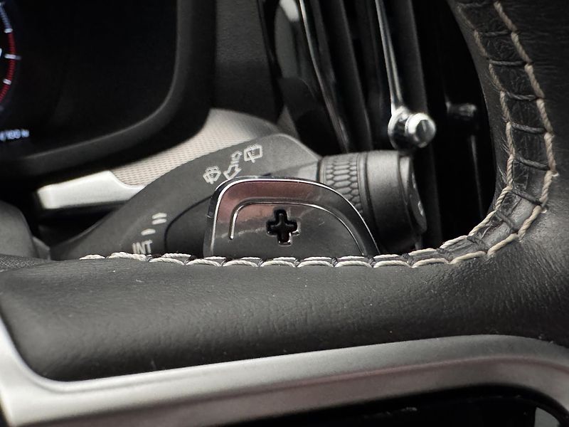 Volvo V60 T4 R-DESIGN AUT - fotka 29 z 47