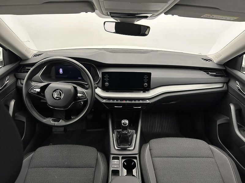 Škoda Octavia 1.5 TSI Ambition - fotka 5 z 26