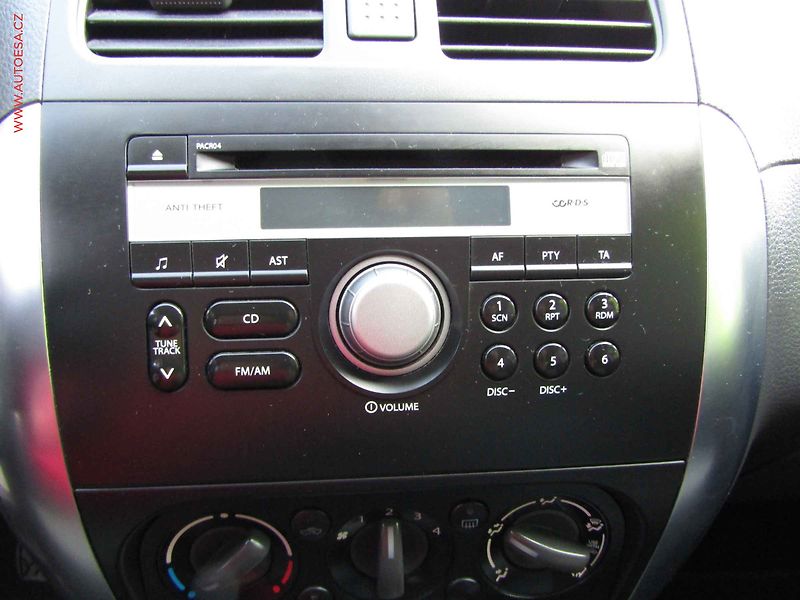 Fiat Sedici (2008) 1.9 JTD, AC - fotka 13 z 17