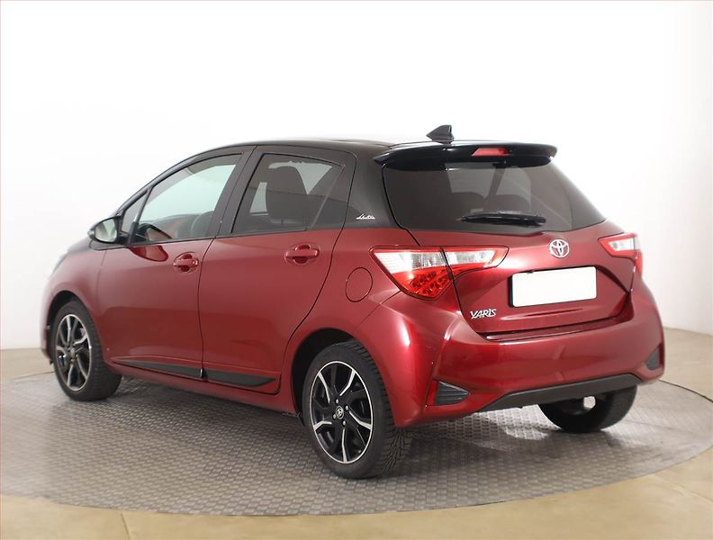 Toyota Yaris (2018) 1.5 Dual VVT-i, Tempomat - fotka 4 z 16