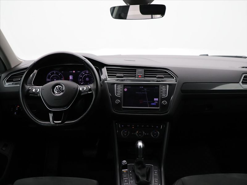 Volkswagen Tiguan 2,0 TDI 110kW DSG 4M Highline - fotka 24 z 31