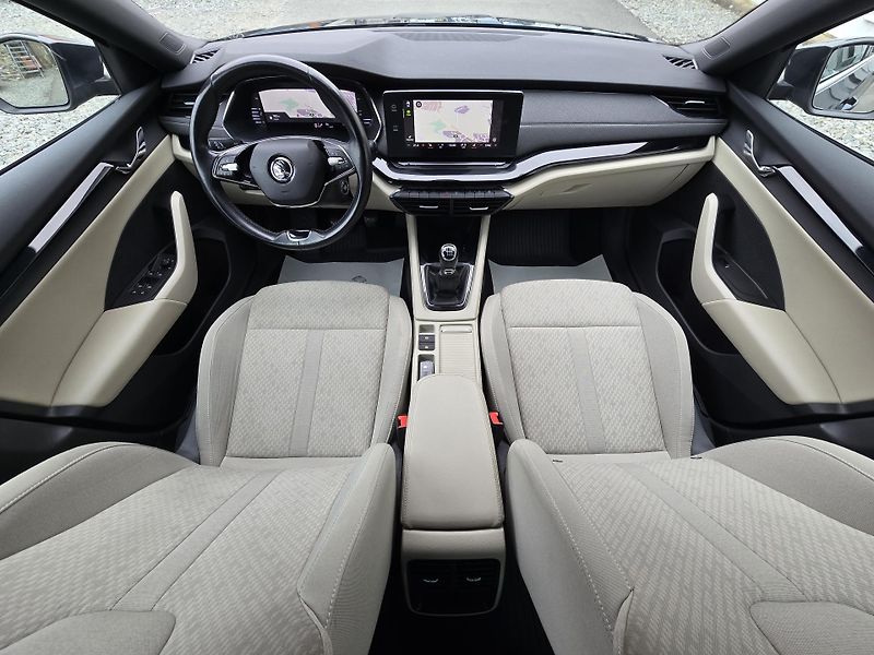 Škoda Octavia 1,5TSI 110kW STYLE 1.Maj. ČR  - fotka 7 z 42