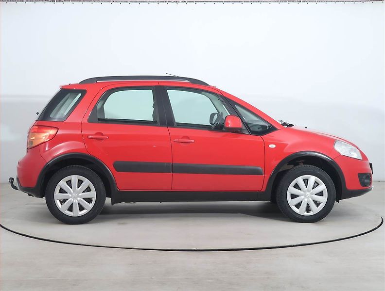 Suzuki SX4 (2011) 1.5 VVT, Serv.kniha - fotka 6 z 16