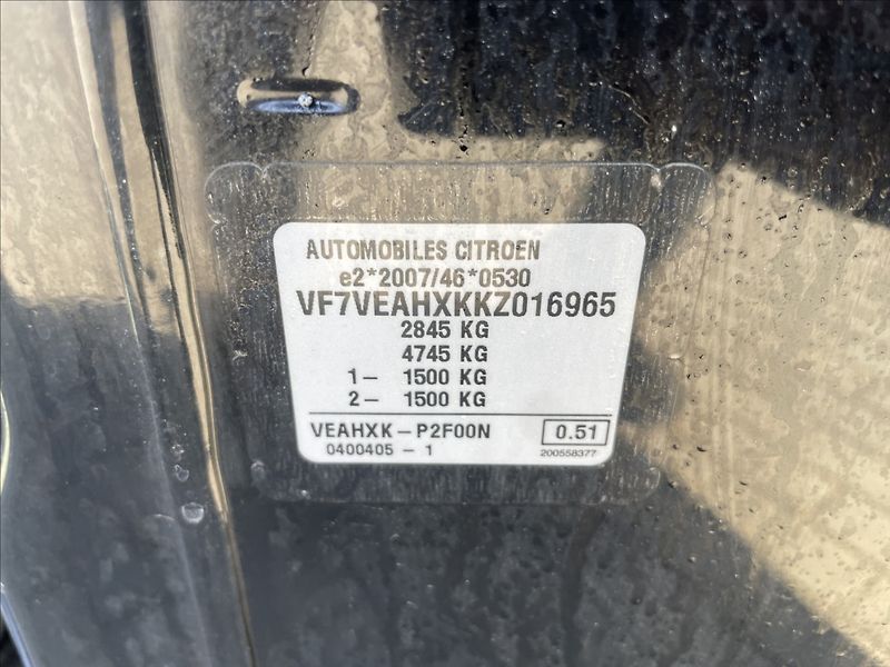 Citroën SpaceTourer 2,0 HDi 110kw 9míst CZauto DPH - fotka 24 z 33