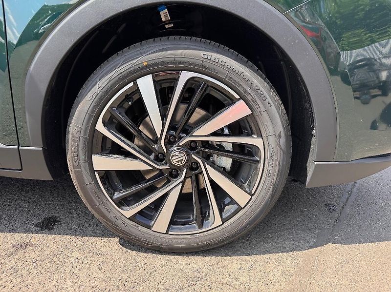 MG ZS (2025) 1,5l Hybrid + (197k) Exclusive - fotka 38 z 38