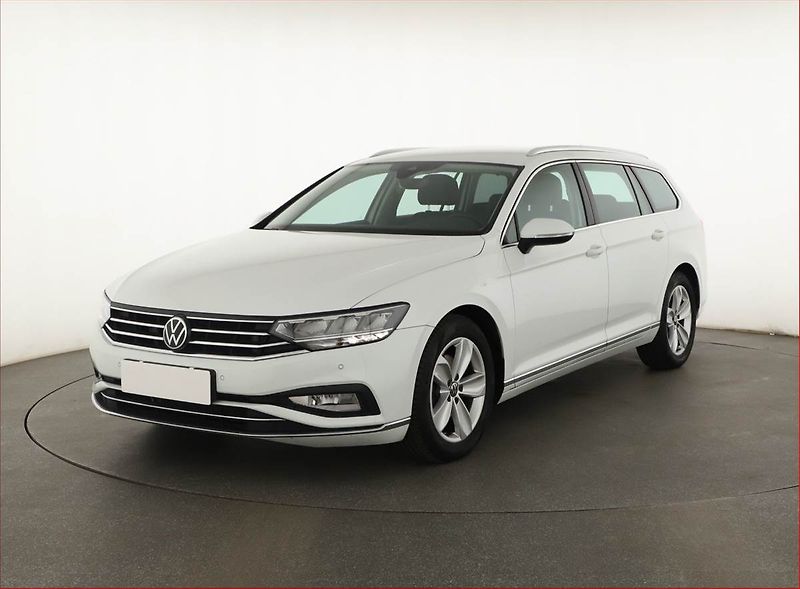Volkswagen Passat (2020) 1.5 TSI - fotka 2 z 20