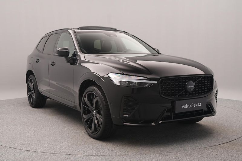 Volvo XC60 B5 AWD BLACK EDITION AUT  - fotka 13 z 49