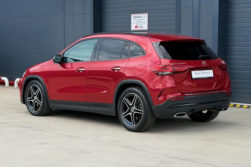 Mercedes-Benz GLA (2021) GLA 220d 4Matic AMG Line - fotka 16 z 121