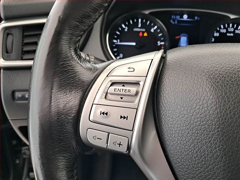 Nissan X-Trail (2017) Tekna 1.6 dCi, Automat, Kůže - fotka 19 z 23