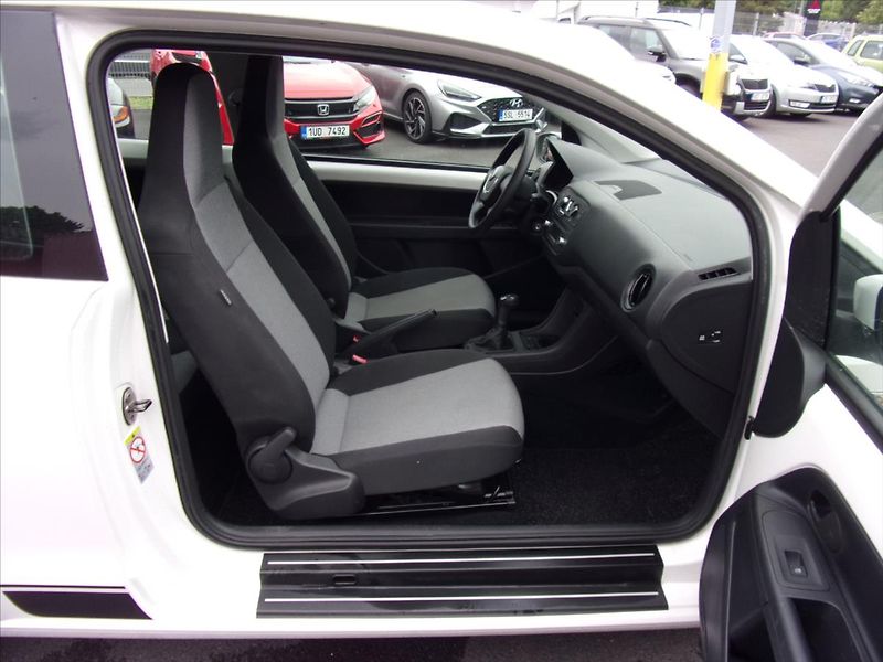 Škoda Citigo 1,0 MPI 55kW - fotka 9 z 16