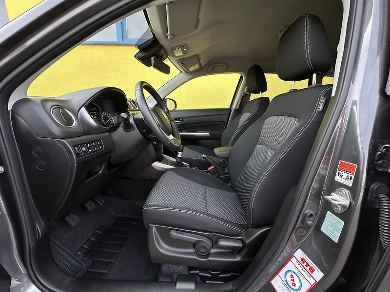 Suzuki Vitara (2024) 4x4*1.4 hybrid/95Kw * 1.Maj.  - fotka 8 z 38