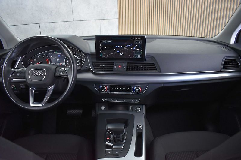 Audi Q5 2.0 TDI 120kW*LED*ACC*EL.KUFR* - fotka 7 z 41
