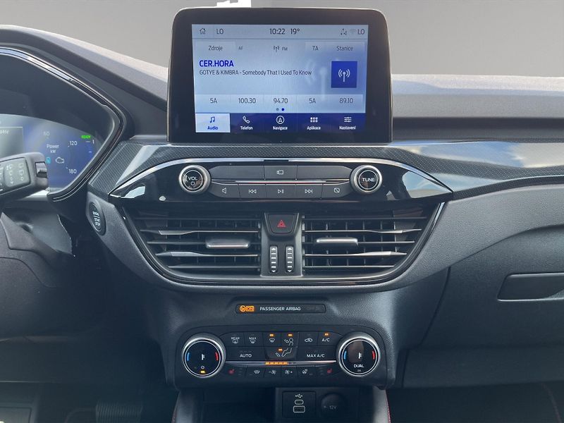 Ford Kuga (2024) ST-line HEV 2.5 112kW , 4x4, Č - fotka 15 z 27