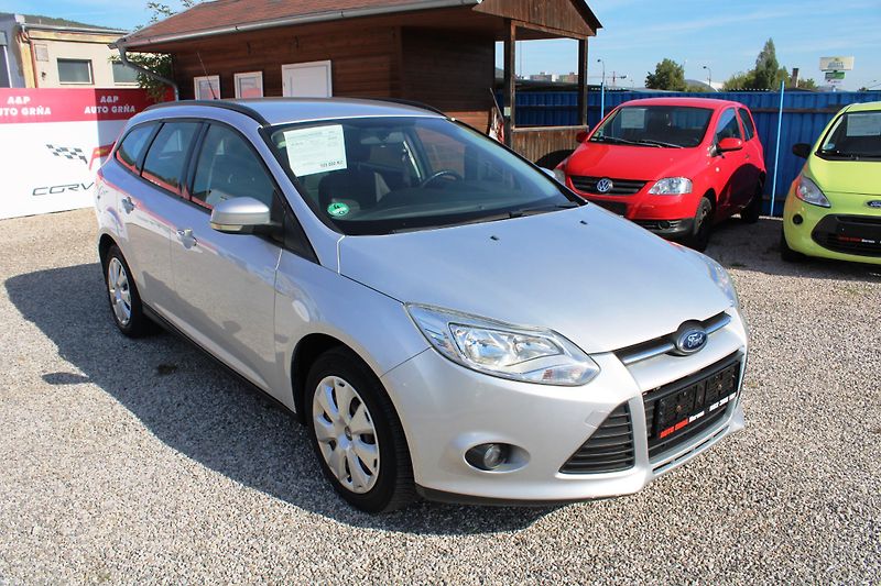 Ford Focus (2012) 1,6i KLIMA EL.OKNA PDC ESP - fotka 1 z 16