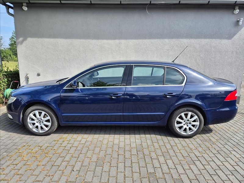 Škoda Superb 1,4 TSi 92Kw Klima ESP PDC - fotka 3 z 28