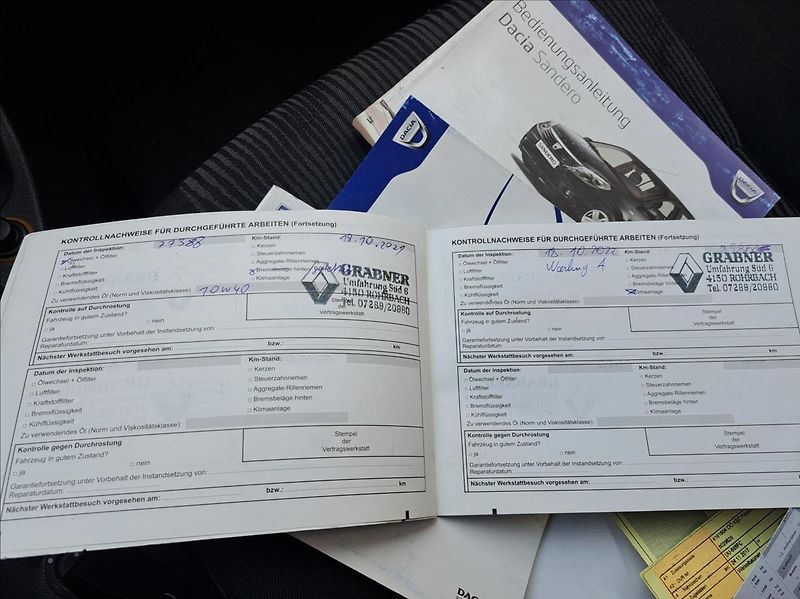 Dacia Sandero 1,2 16V klima - fotka 24 z 39