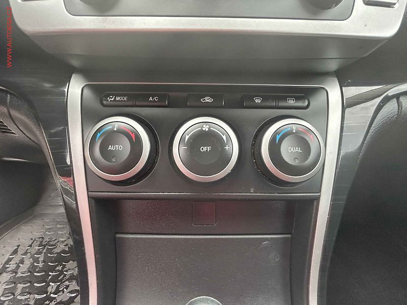 Mazda 6 (2009) 2.0i, AC, TZ, tempo - fotka 12 z 15