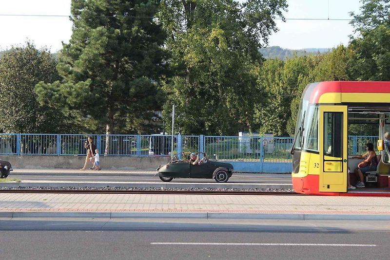 V retro auto muzeu Veteráni Litvínov měli ve středu zastávkou účastníci Velorex čundru 2024 na svém putování po severních Čechách. S nejstarším Velorexem z roku 1962 jede Petr Žůrek ze Světlé nad Sázavou.