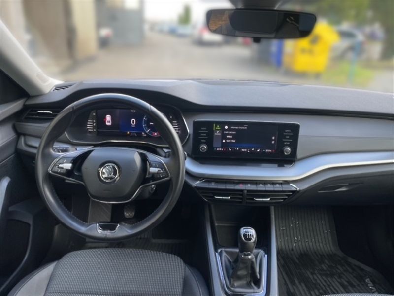 Škoda Octavia 2,0 TDI Ambition - fotka 9 z 11