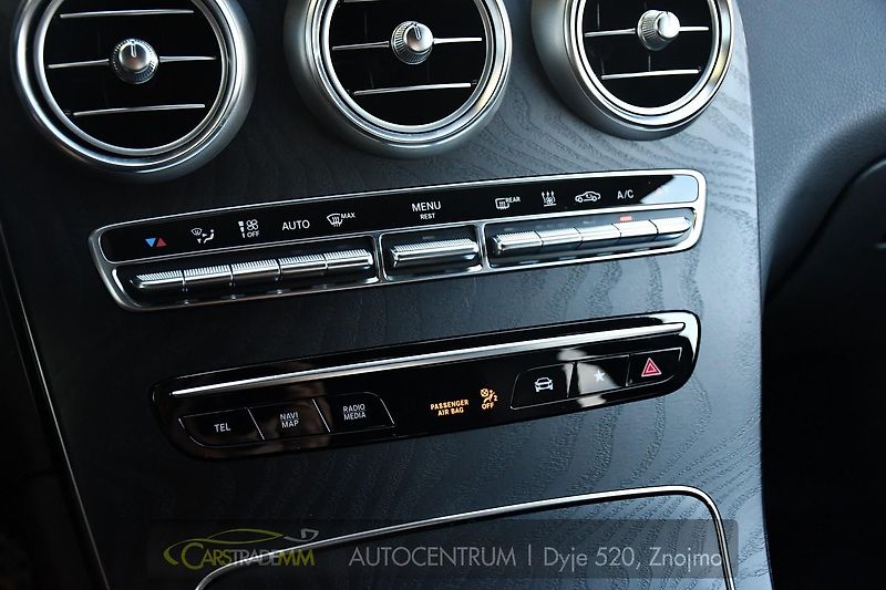Mercedes-Benz GLC 220d 4M AMG+ TAŽNÉ - fotka 30 z 51
