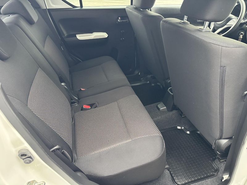 Suzuki Ignis 1,2DualJet 4x4 - fotka 14 z 15
