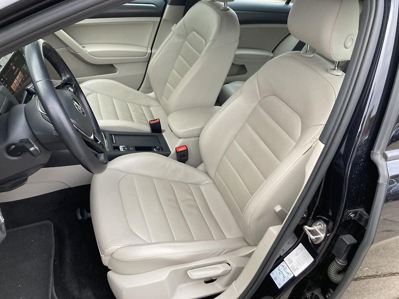 Volkswagen e-Golf (2019) MATRIX NAV DYNAUDIO WINTERPAKE - fotka 15 z 45