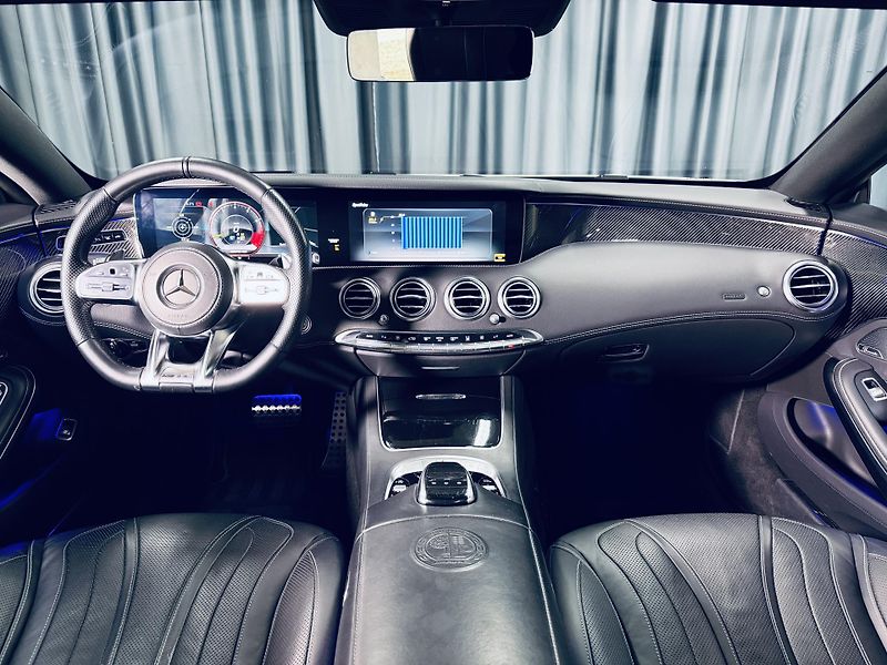 Mercedes-Benz Třídy S (2018) S63 AMG COUPE CARBON SWAROVSKI - fotka 38 z 43