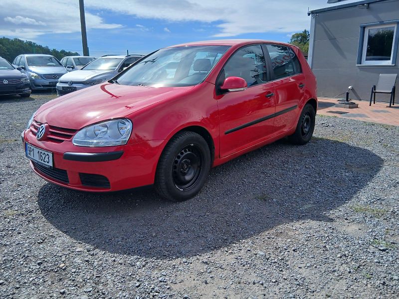 Volkswagen Golf 5, 1.4i - fotka 3 z 30