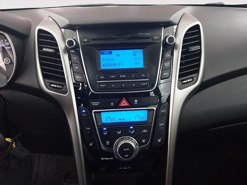 Hyundai i30 (2012) 1.6 GDI, Serv.kniha, Tempomat - fotka 12 z 18