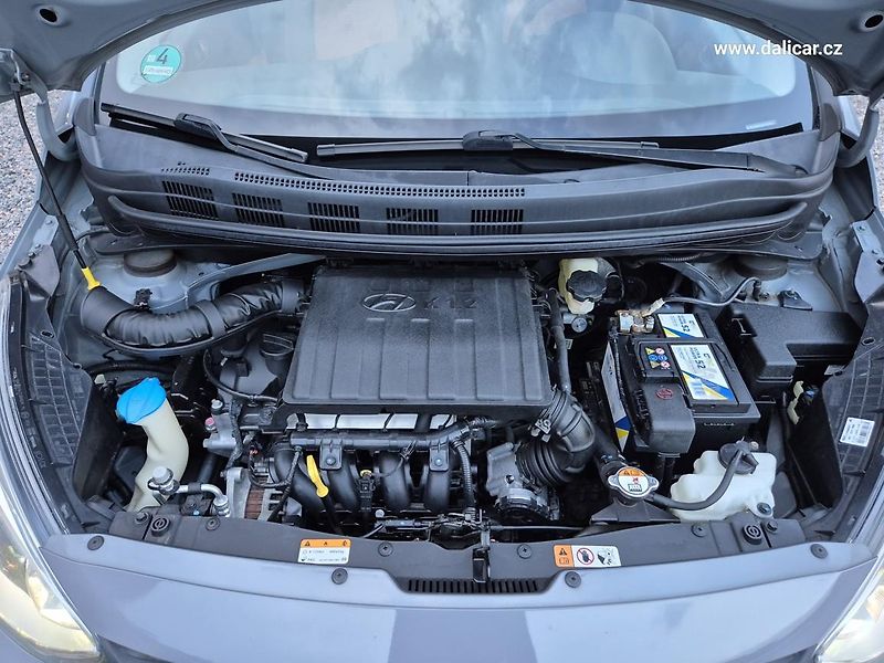 Hyundai i10 (2013) 1.2i 64 KW Klima FIFA Edice - fotka 17 z 53