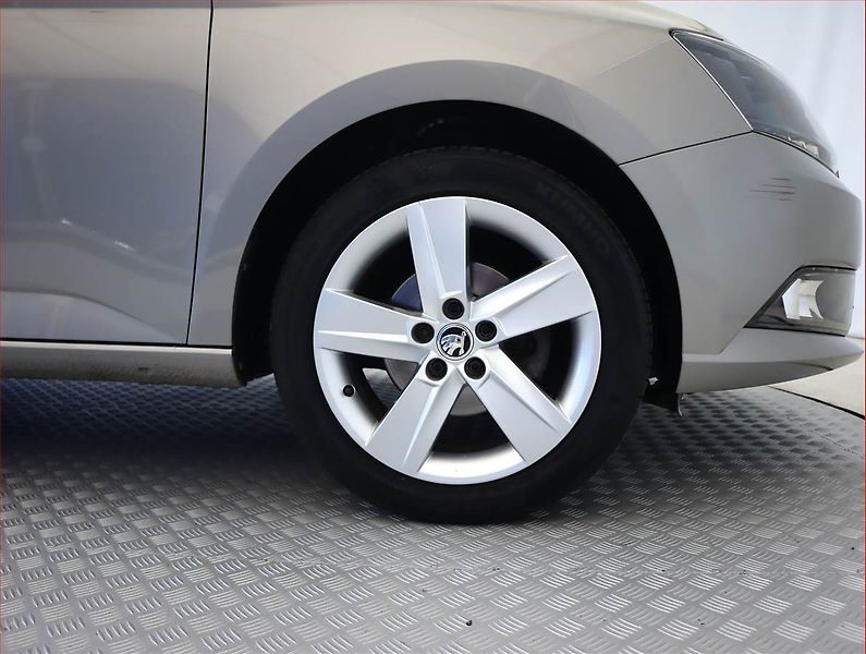 Škoda Fabia (2018) 1.0 TSI, Serv.kniha, Tempomat - fotka 15 z 21