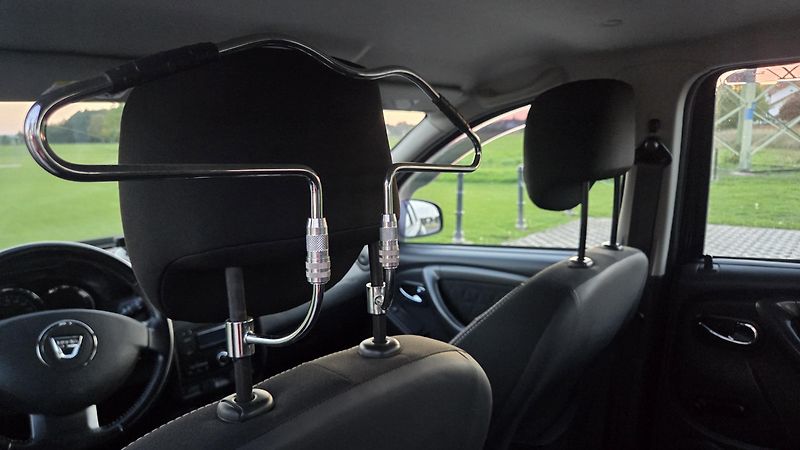 Dacia Duster (2013) 77 kW 1.6 16V 4x4 CZ, tazne - fotka 26 z 29
