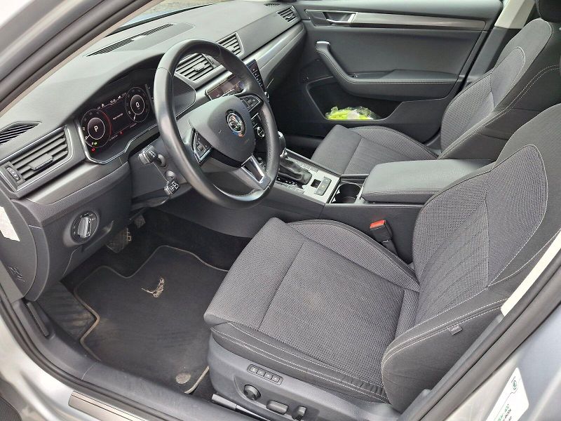 Škoda Superb (2019) Style Extra DSG 2,0TDi 140kW - fotka 6 z 35