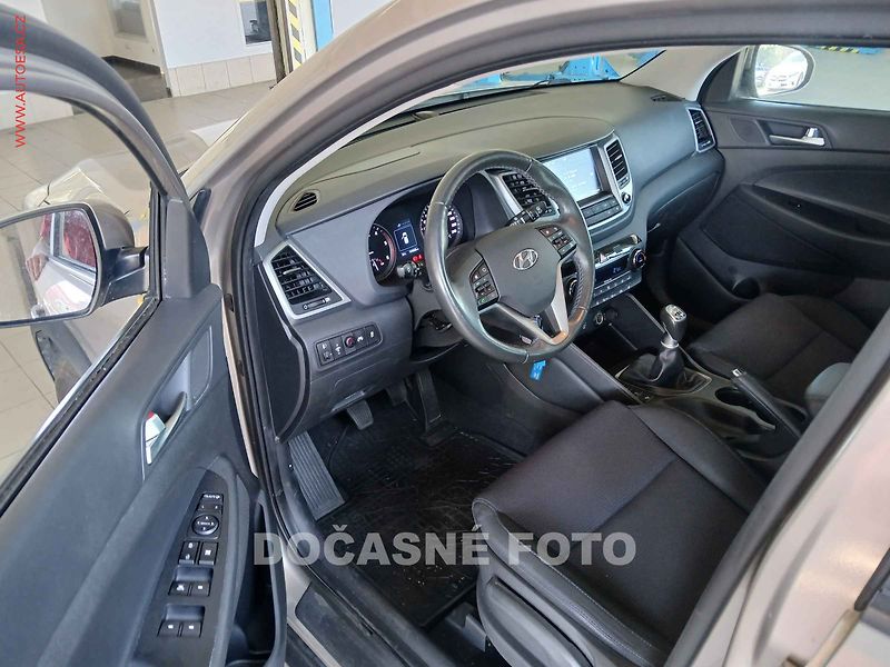 Hyundai Tucson (2017) 1.7CRDi, 1.maj,ČR, Czech - fotka 3 z 3