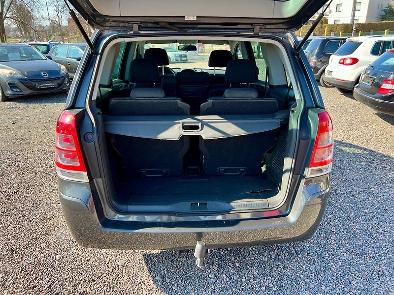 Opel Zafira (2010) 1.8i 103 kW 7 míst,Klima,Stav - fotka 19 z 19