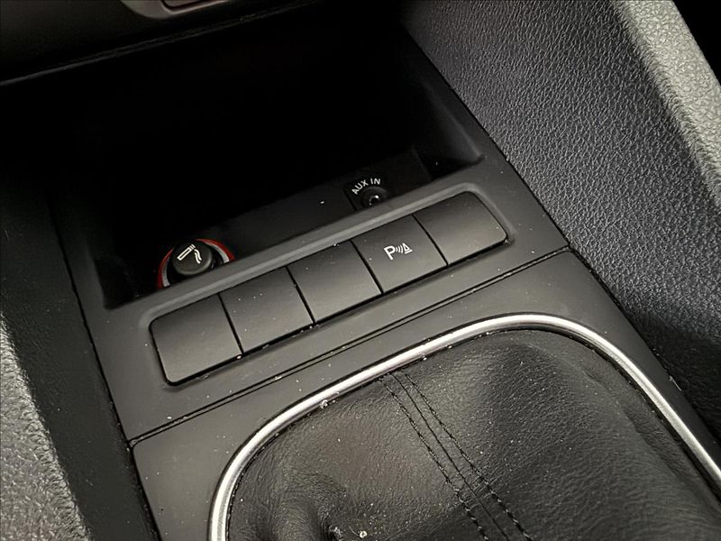 Volkswagen Jetta 1,2   1.MAJITEL, 77KW, SERVISK - fotka 15 z 18